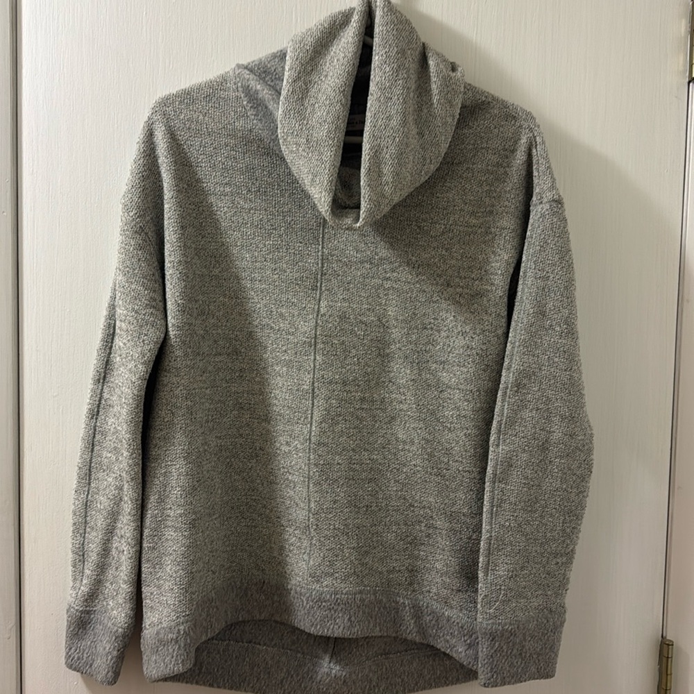 Abercrombie &Fitch Cowell neck top